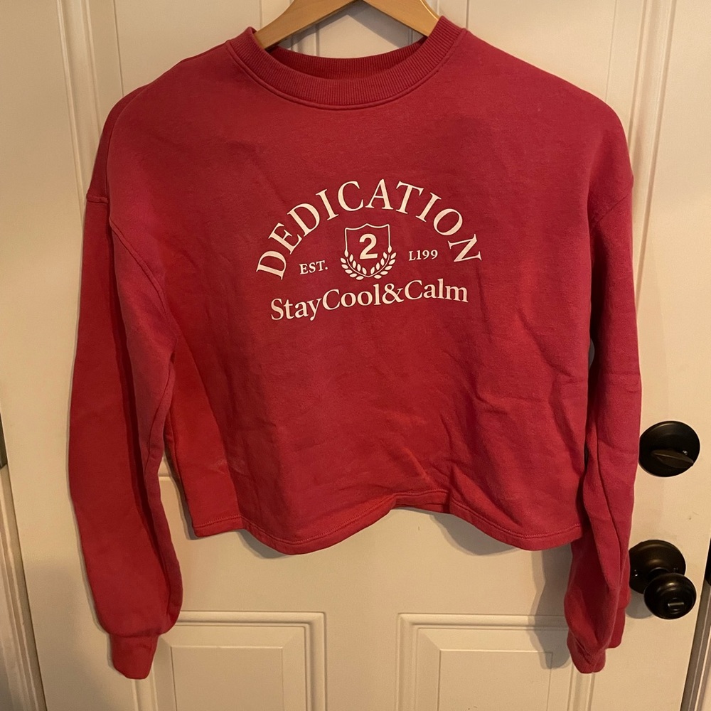Cropped long sleeve shirt red with white font extra small womens